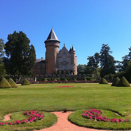 Chateau De Бюссе Экстерьер фото
